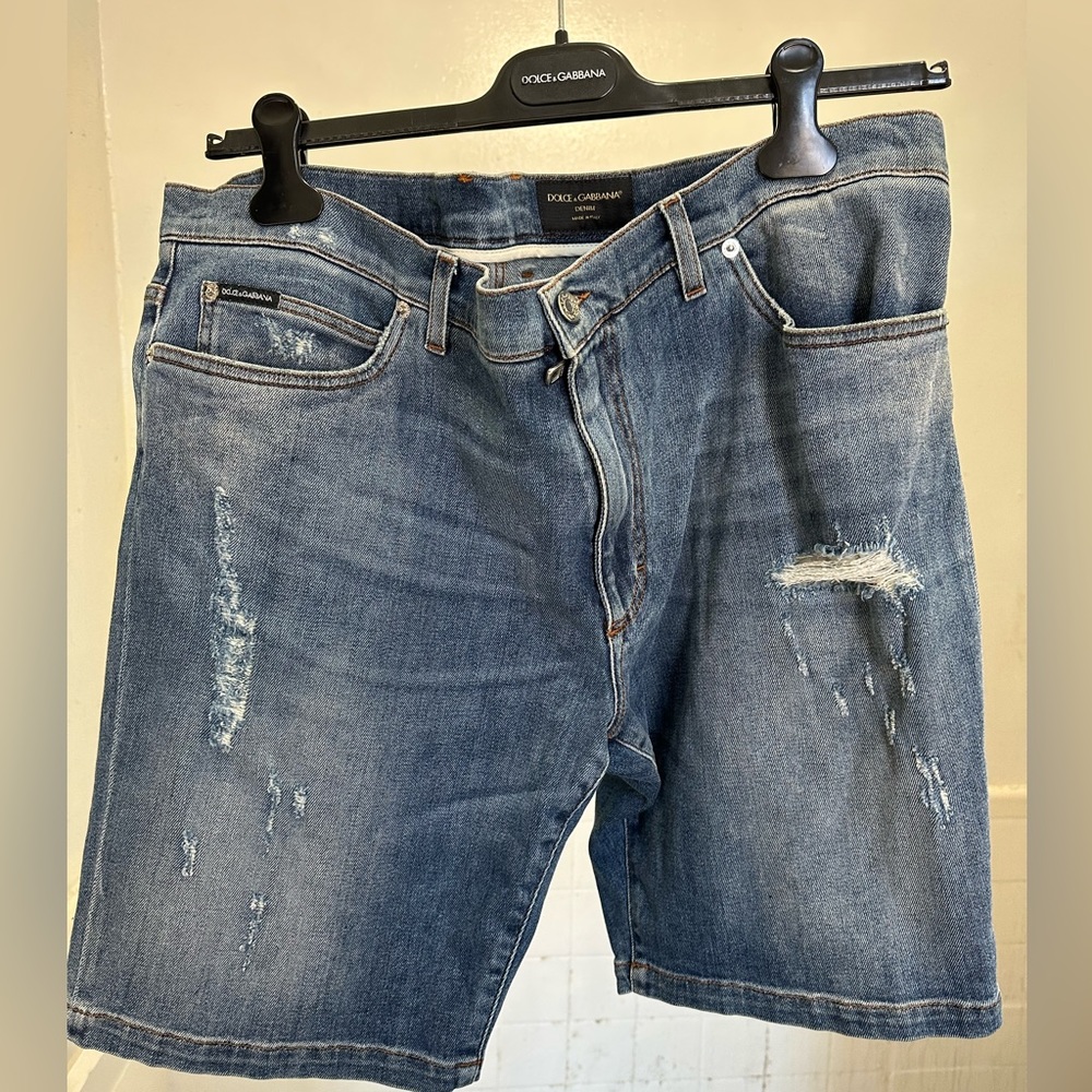 Authentic Dolce & Gabbana Men’s Denim Shorts (IT 58 = 42 US).